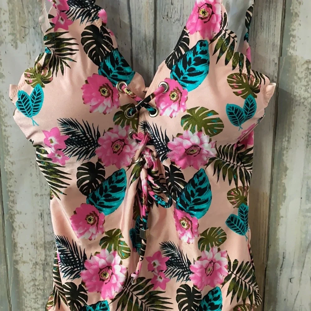 Romantic One Piece Swimsuit size Small- NWT
